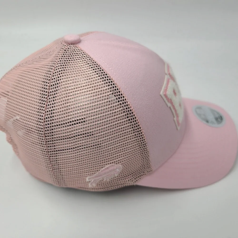 Women Buffalo Bills Hat Snapback Trucker Mesh New Era 9Forty Pink White M-Crown